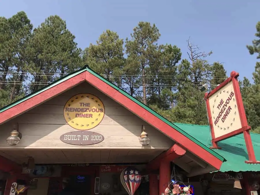 The Rendezvous Diner.  A good place for Solo-women to stop and eat.  near free camping spots in Arizona.